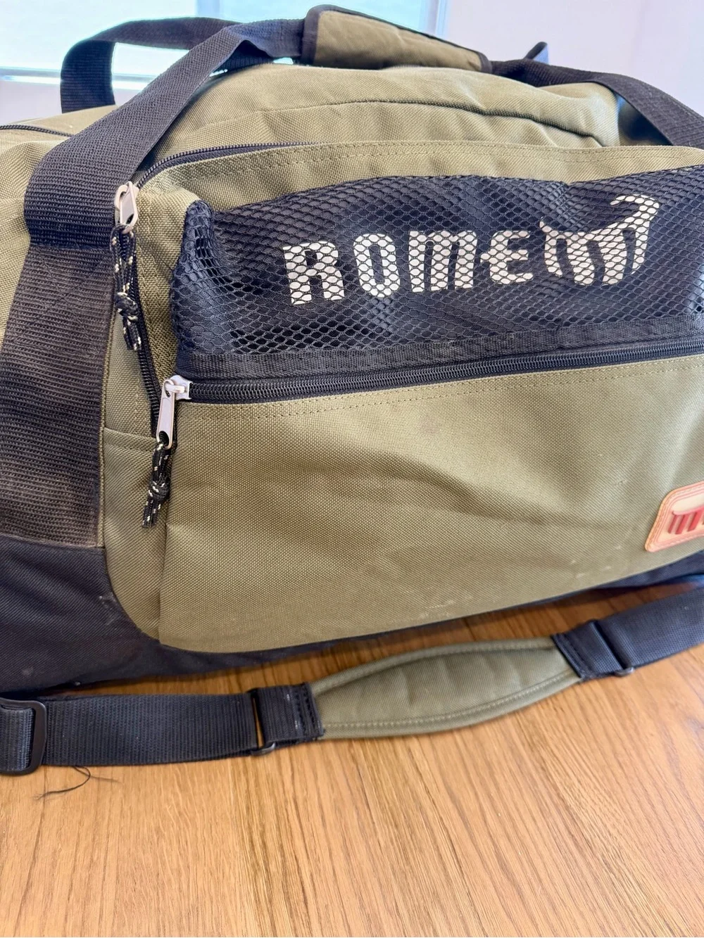 Rome Large Canvas Duffel Bag Travel Gym Weekender Carry On Green Black 26